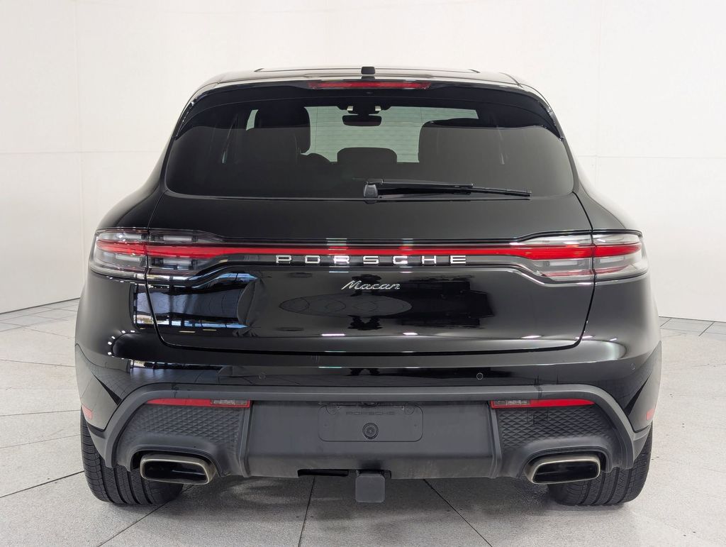 2025 Porsche Macan T - Photo 10