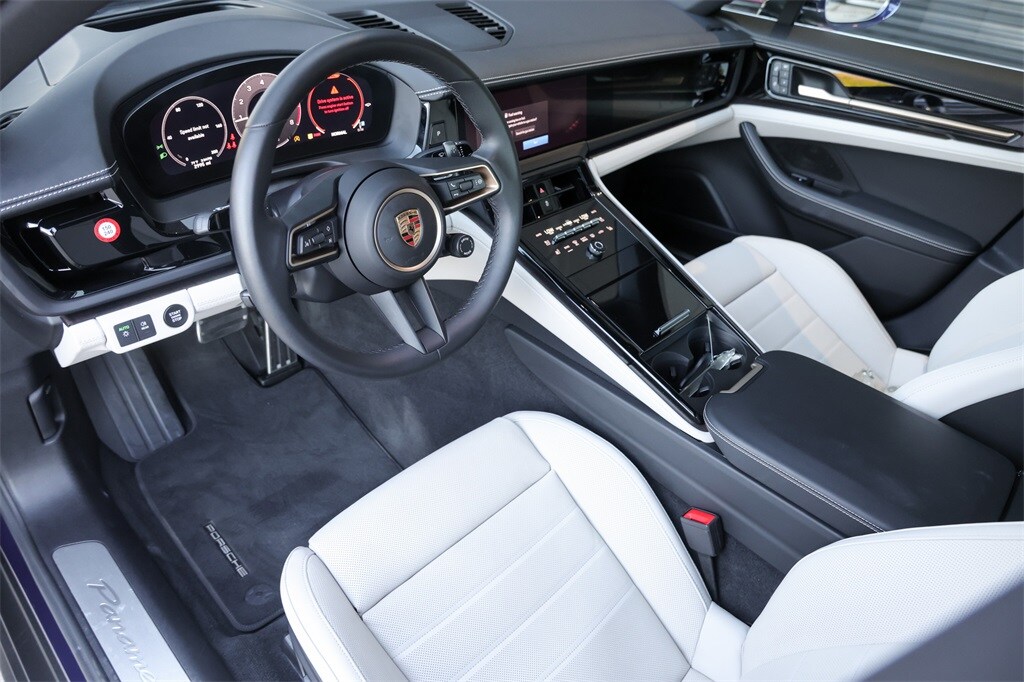 2024 Porsche Panamera Base photo 4