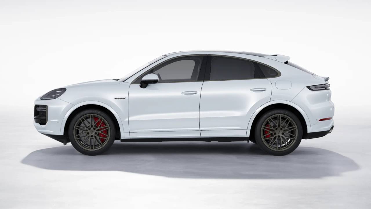 2026 Porsche Cayenne E-Hybrid Coupe Turbo photo 2