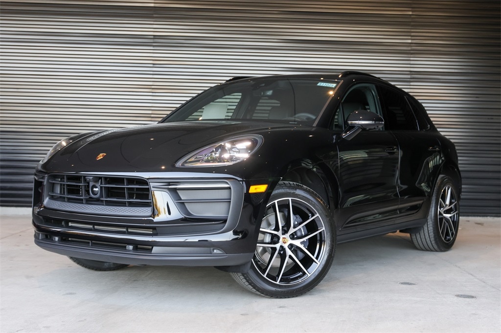 2025 Porsche Macan