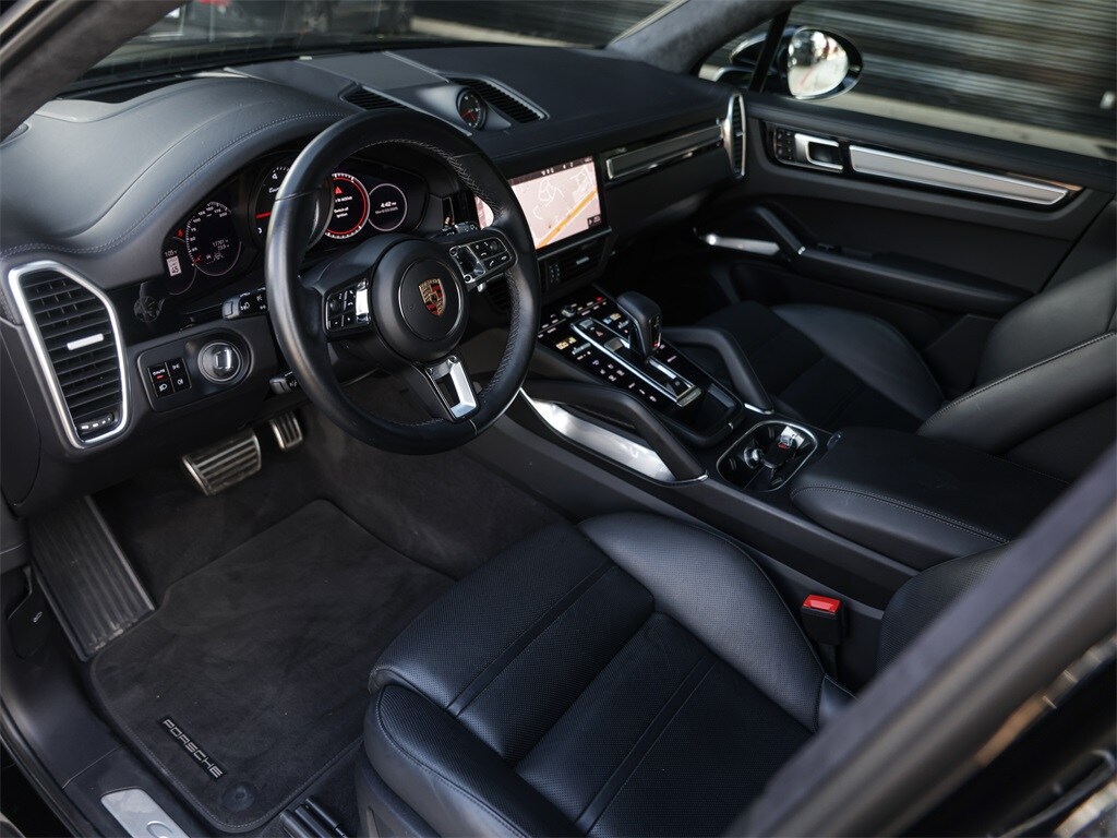 2021 Porsche Cayenne Turbo photo 4