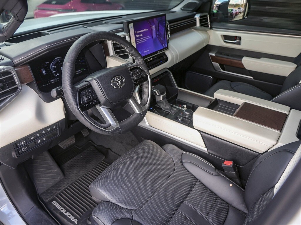 2024 Toyota Sequoia Capstone photo 3