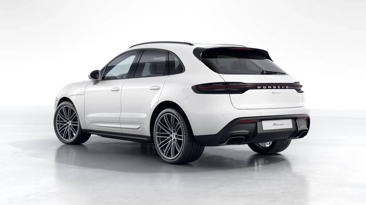 2026 Porsche Macan T photo 3