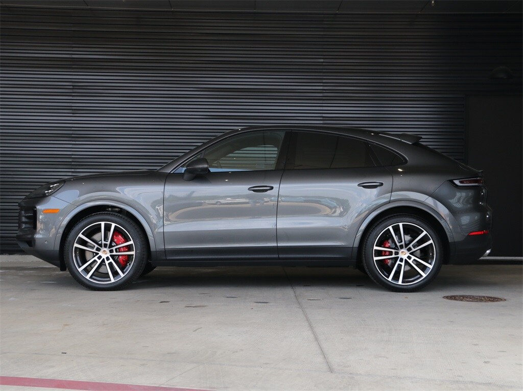 2025 Porsche Cayenne Coupe S photo 2