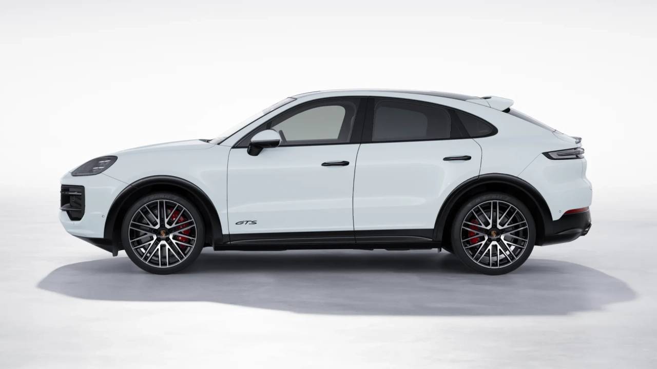 2026 Porsche Cayenne Coupe GTS photo 2