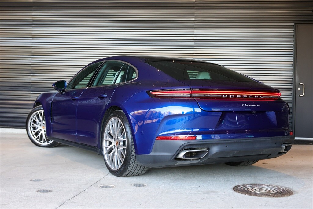 2024 Porsche Panamera Base photo 3