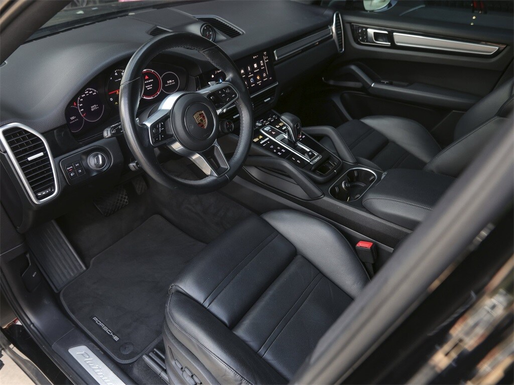 2023 Porsche Cayenne Coupe Platinum Edition photo 4