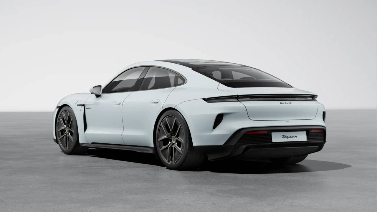 2026 Porsche Taycan Turbo S photo 3