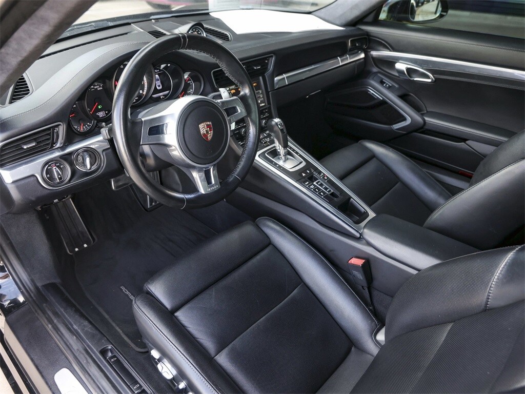 2015 Porsche 911 Turbo photo 4