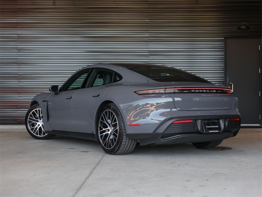 2025 Porsche Taycan 4 photo 3