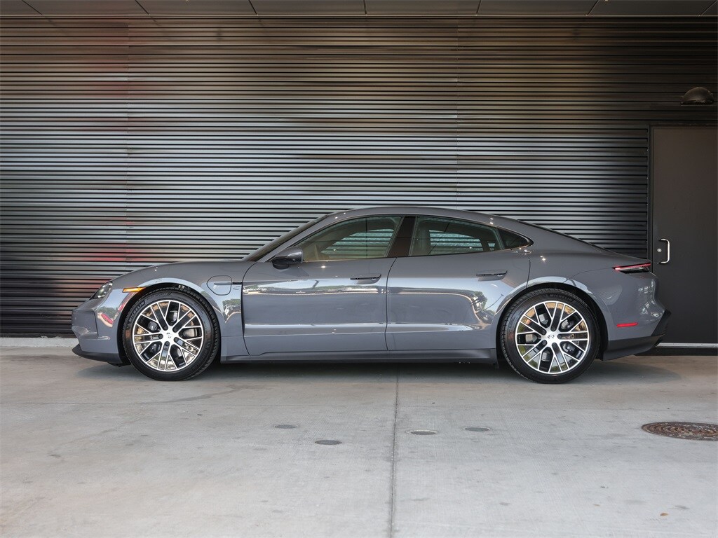 2025 Porsche Taycan 4 photo 2