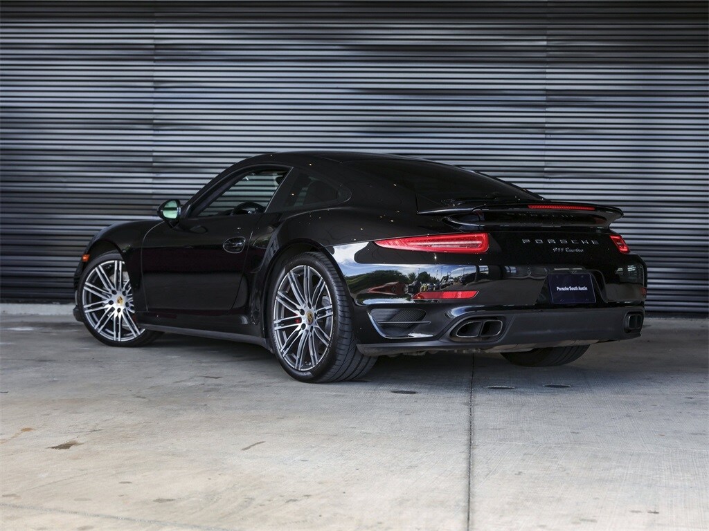 2015 Porsche 911 Turbo photo 3