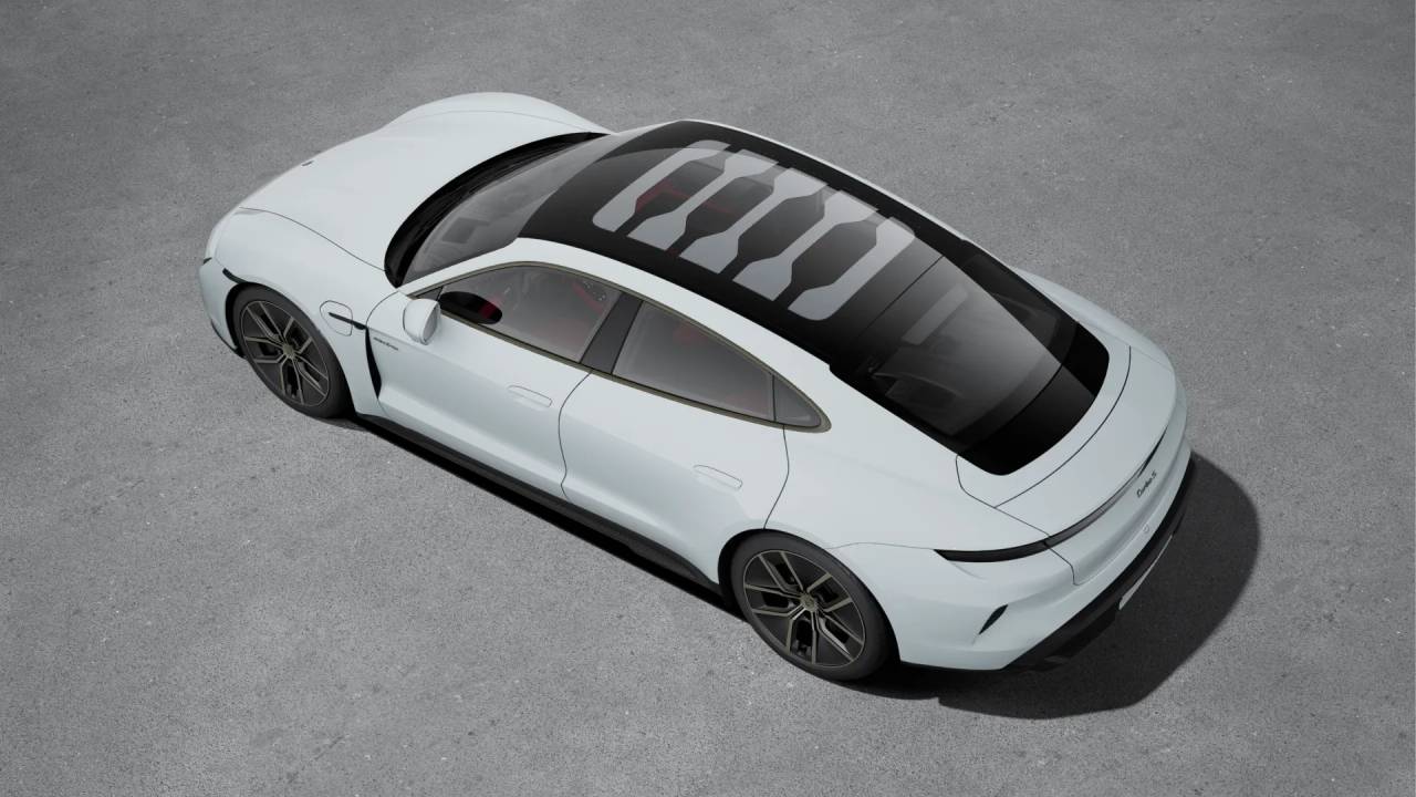 2026 Porsche Taycan Turbo S photo 4