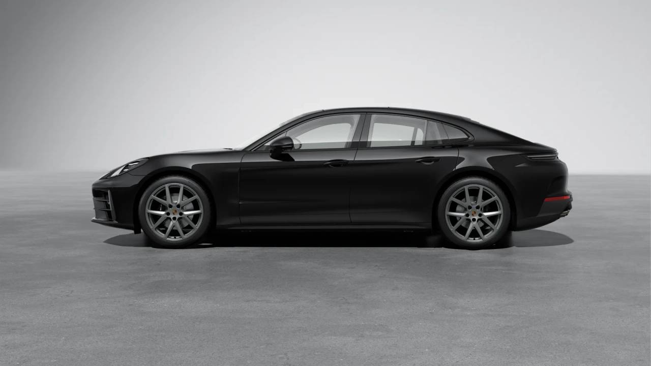 2025 Porsche Panamera 4 photo 2