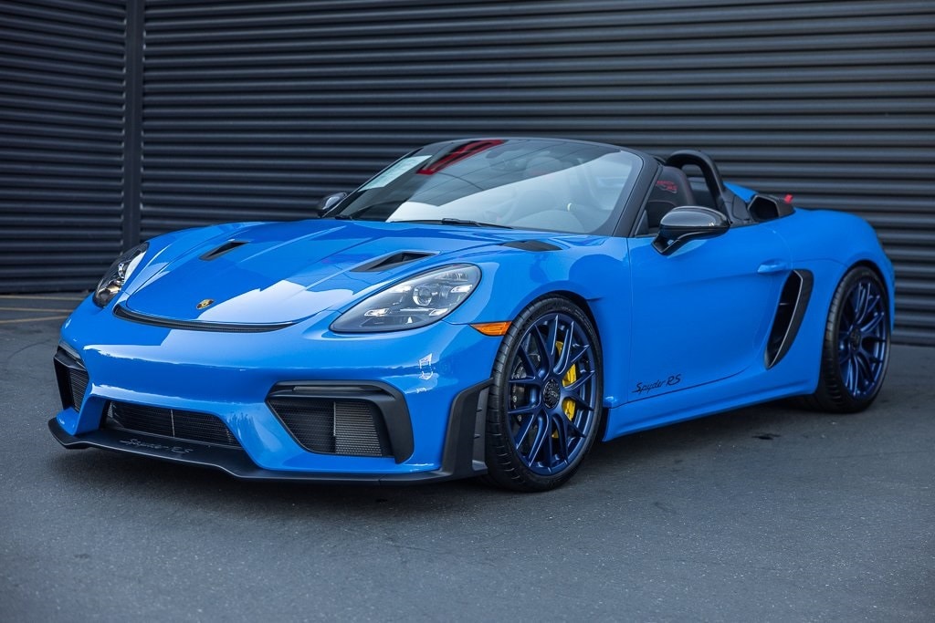 2025 Porsche 718 Spyder RS's photo