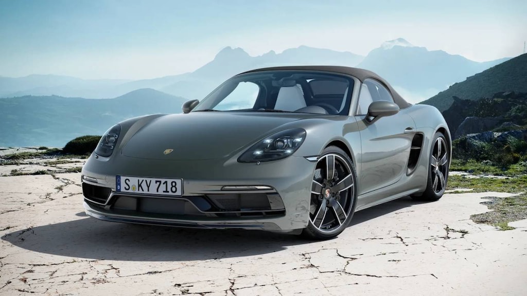 2025 Porsche Boxster GTS 4.0 photo 2