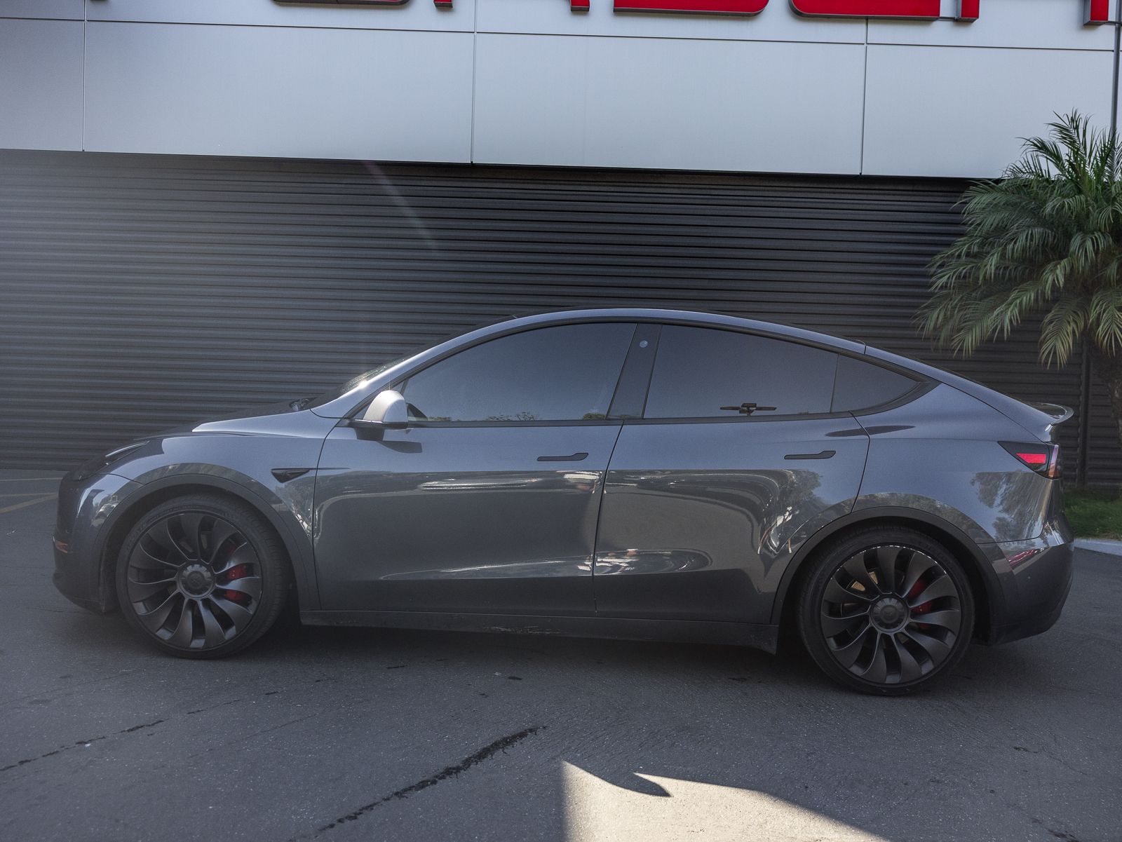 Used 2022 Tesla Model Y Performance with VIN 7SAYGDEF9NF491859 for sale in Hawthorne, CA