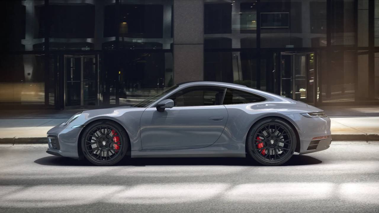 2024 Porsche 911 4S 4 GTS photo 2