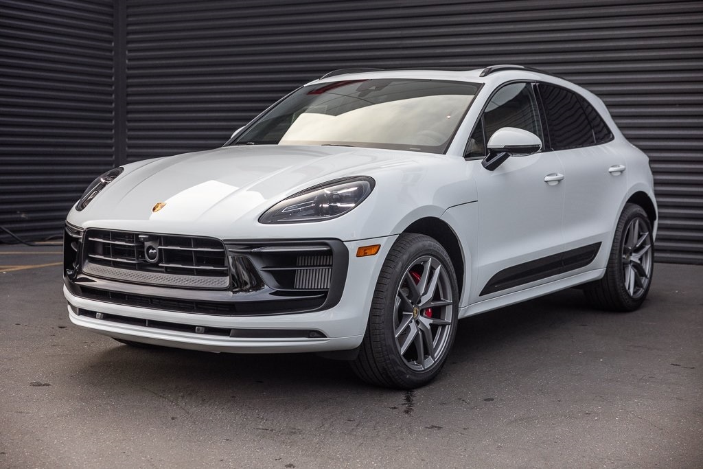 2026 Porsche Macan S