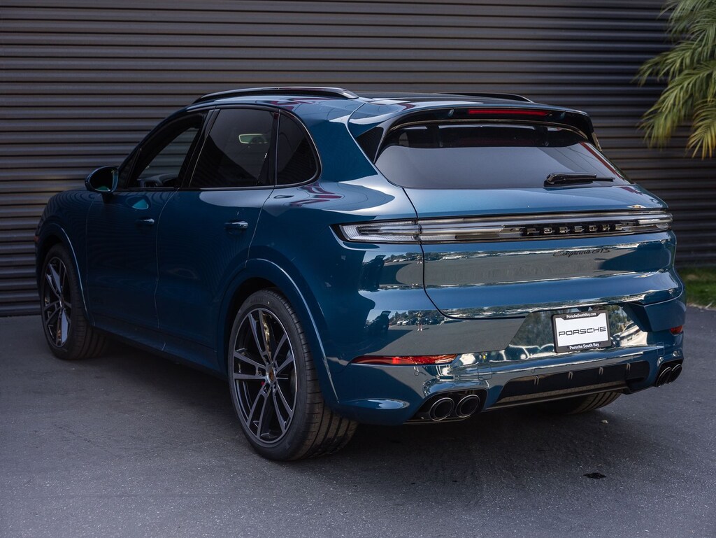 New 2026 Porsche Cayenne GTS SUV