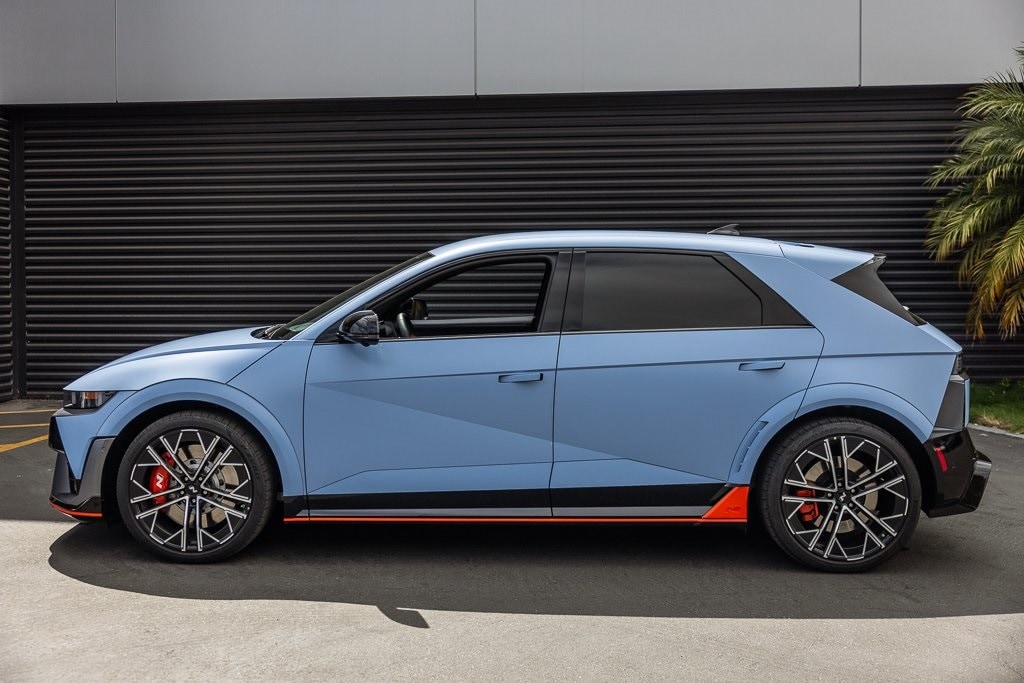 Used 2025 Hyundai IONIQ 5 N with VIN KM8KNDA82SU004662 for sale in Hawthorne, CA