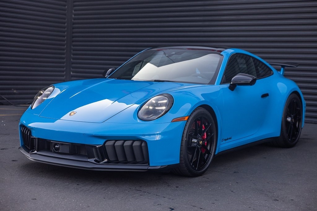 2026 Porsche 911 GTS