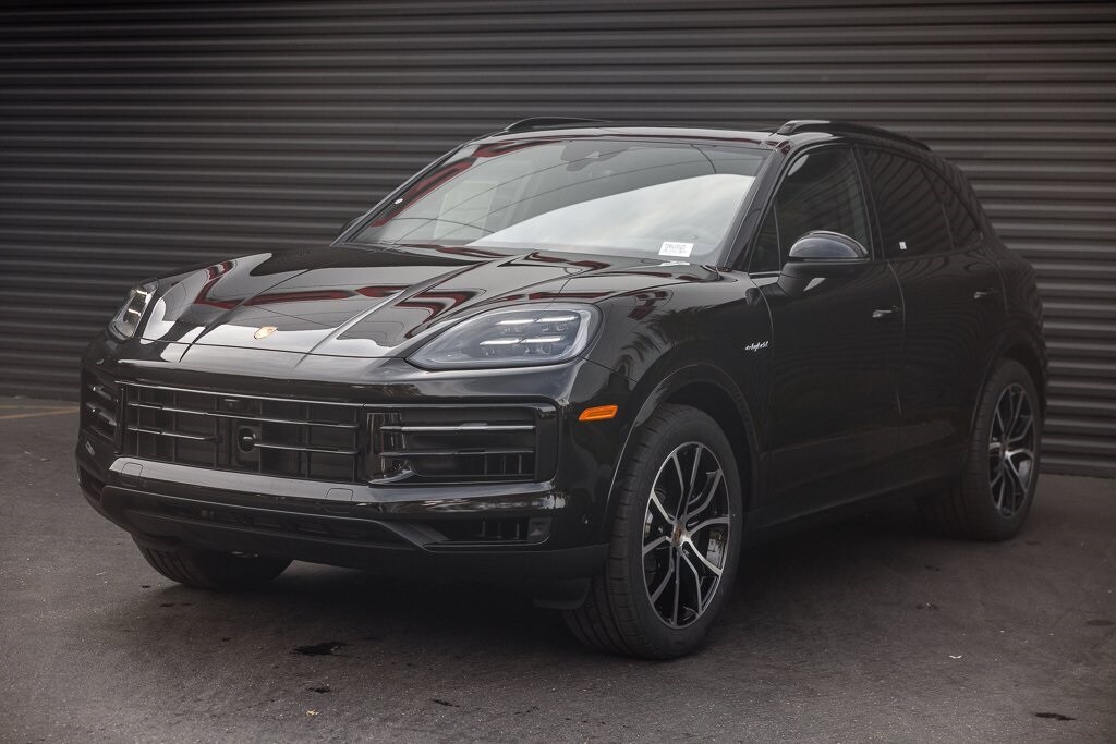 New 2026 Porsche Cayenne E-Hybrid  SUV