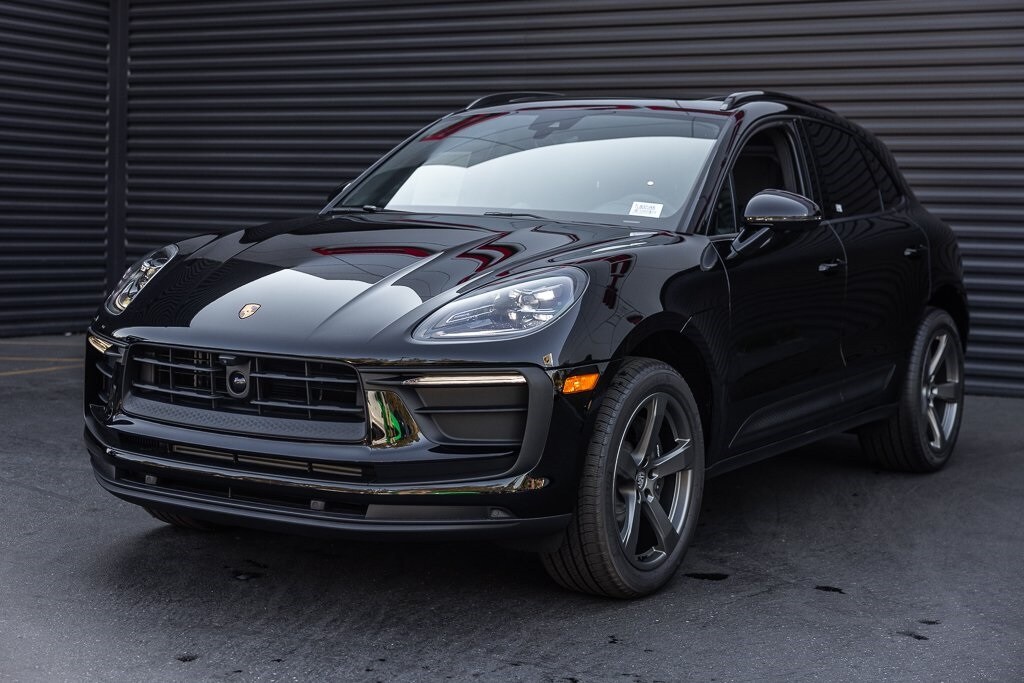 New 2026 Porsche Macan  SUV