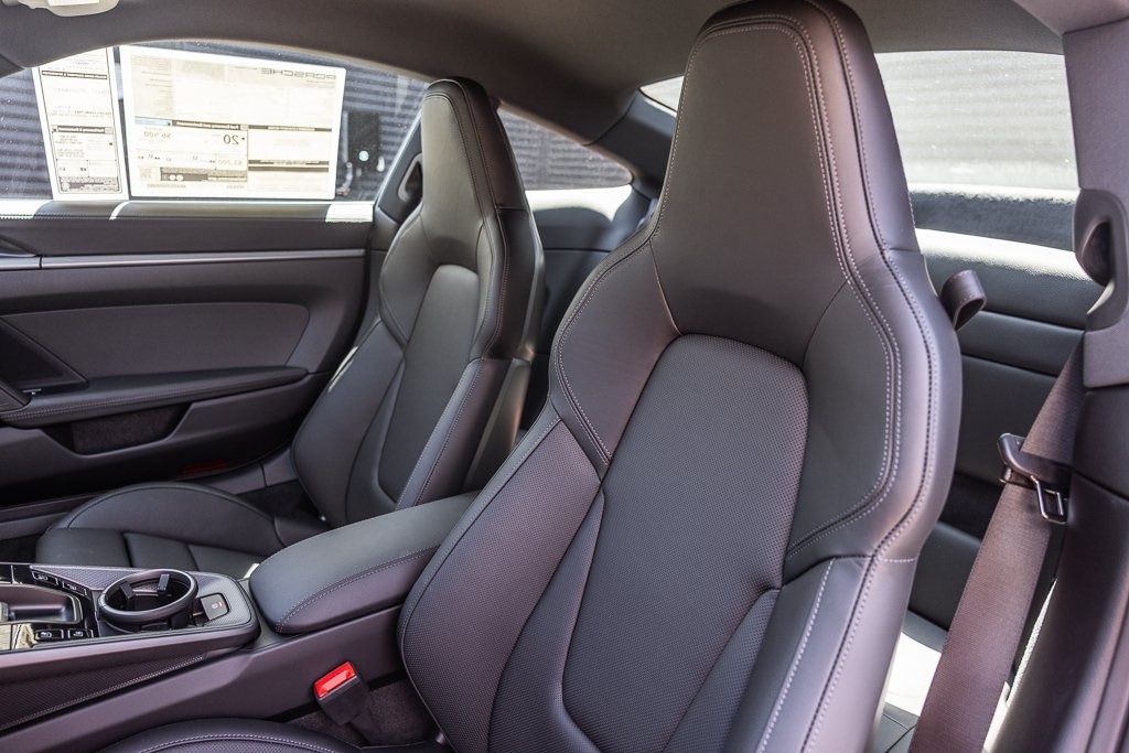2025 Porsche 911 S photo 5