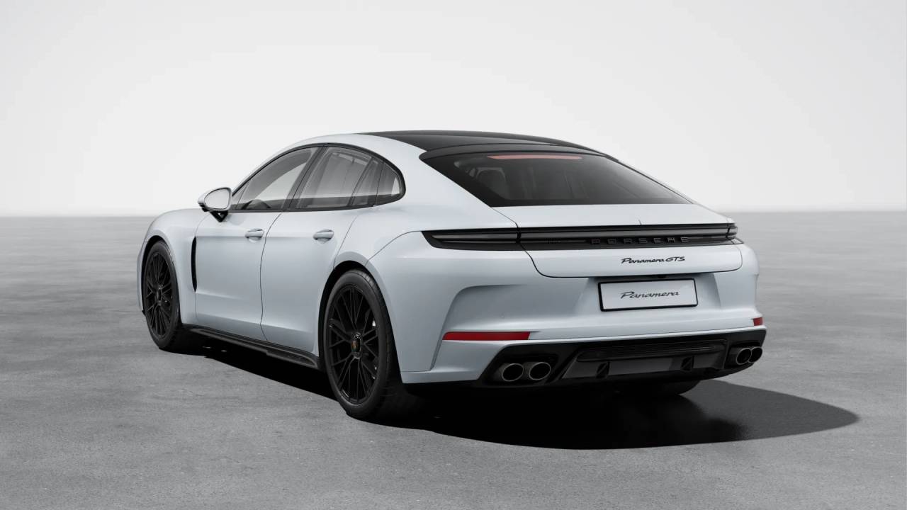 2025 Porsche Panamera GTS photo 3