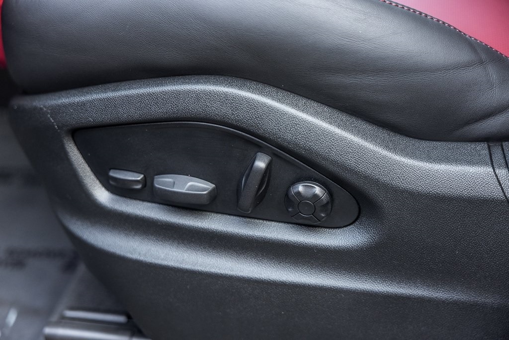 2025 Porsche Cayenne Coupe GTS photo 24