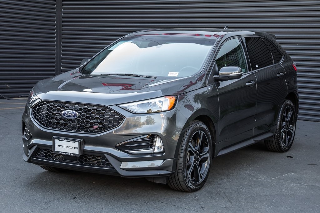 2020 Ford Edge ST's photo