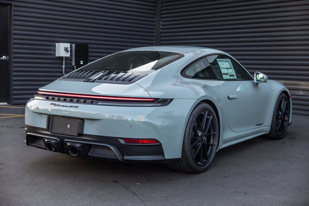 2026 Porsche 911 GTS - Photo 10