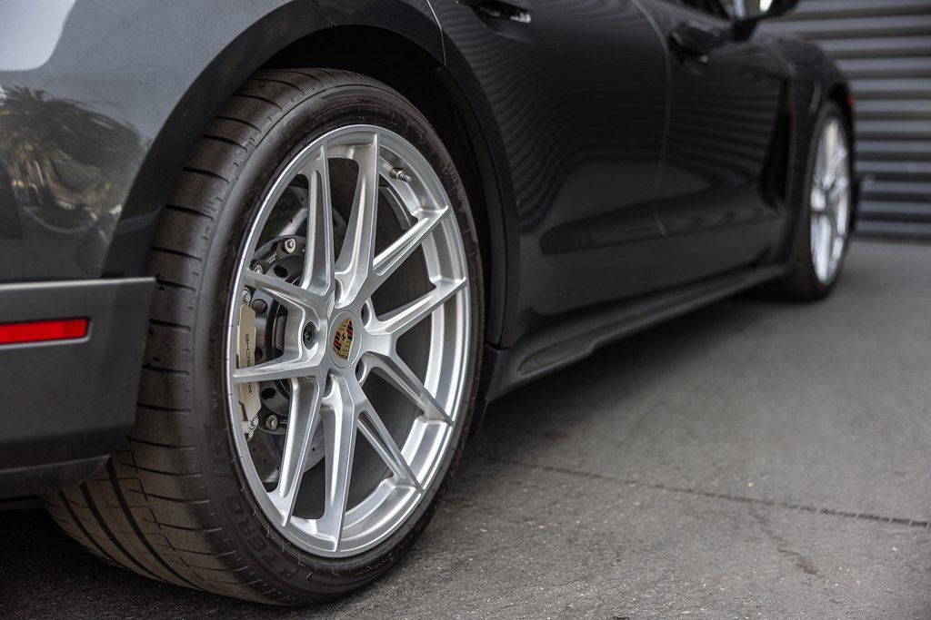 2025 Porsche Taycan Turbo GT with Weissach Package - Photo 28