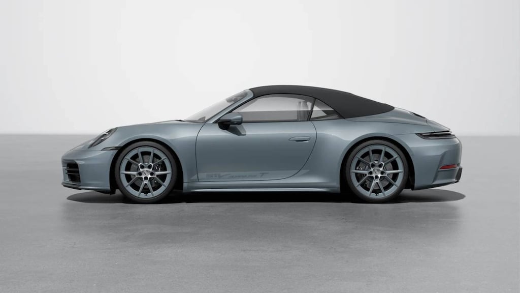 2026 Porsche 911 T photo 2
