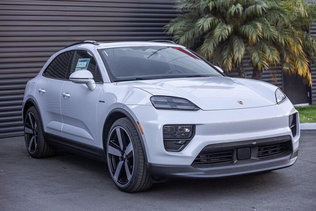 2024 Porsche Macan Electric in Los Angeles, California RL002984