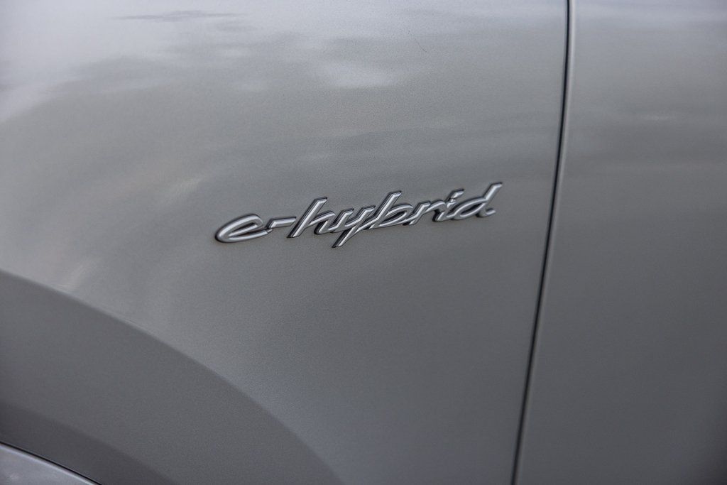2026 Porsche Cayenne S E-Hybrid - Photo 23
