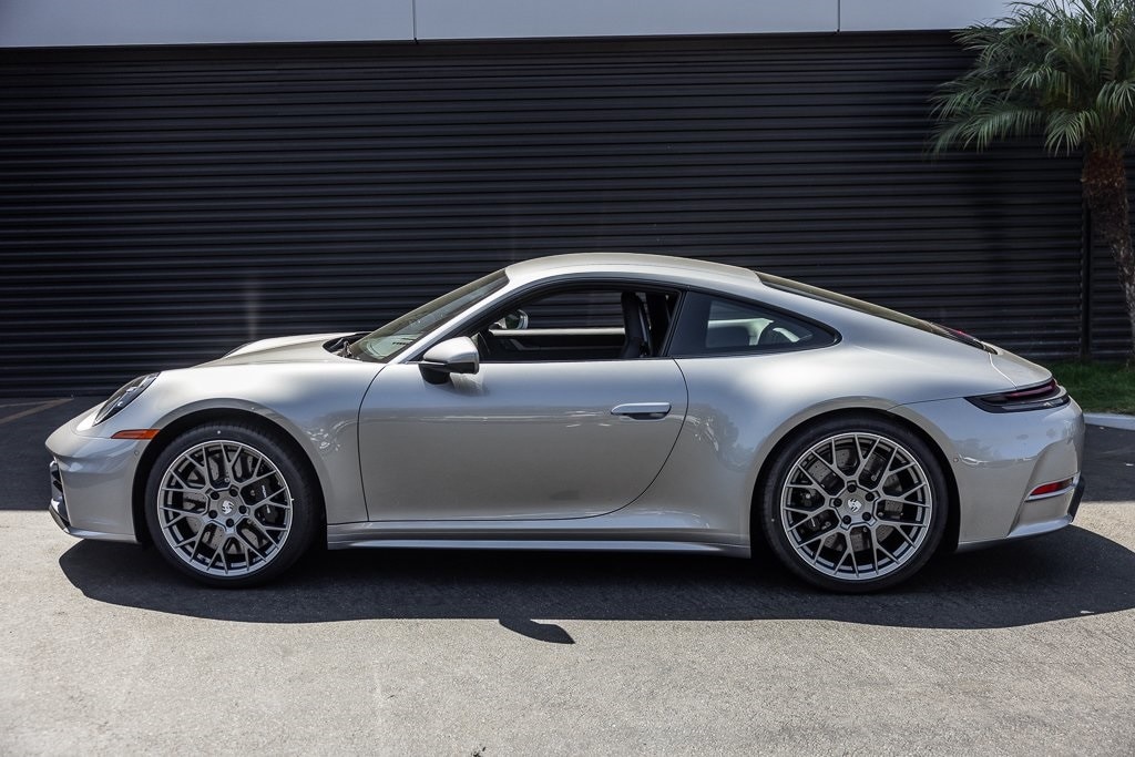 2025 Porsche 911 S photo 3