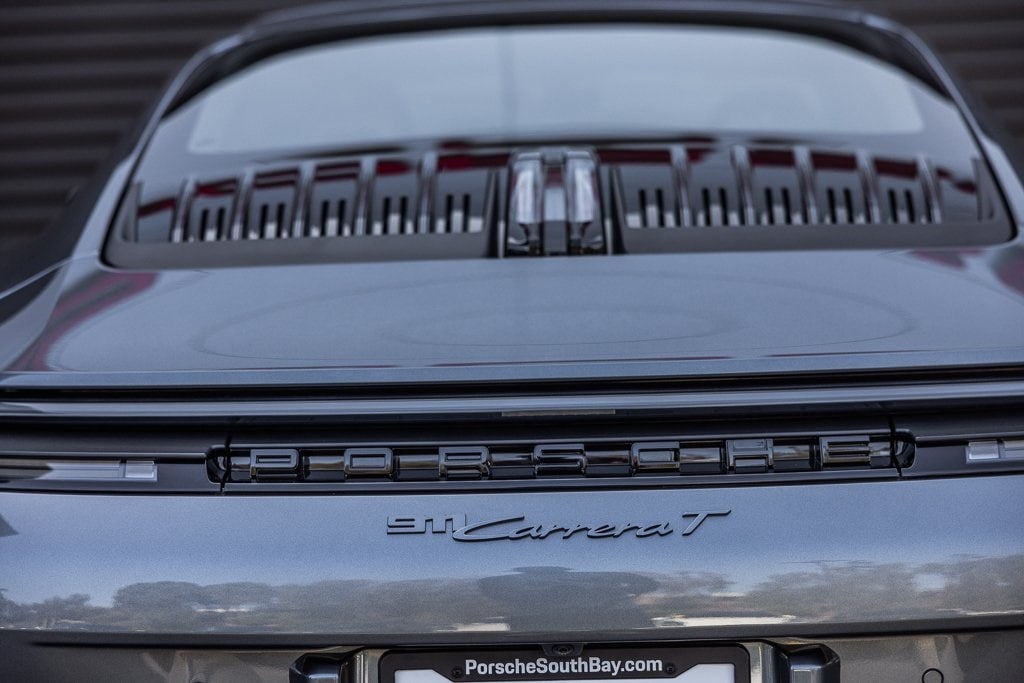 2025 Porsche 911 T photo 26