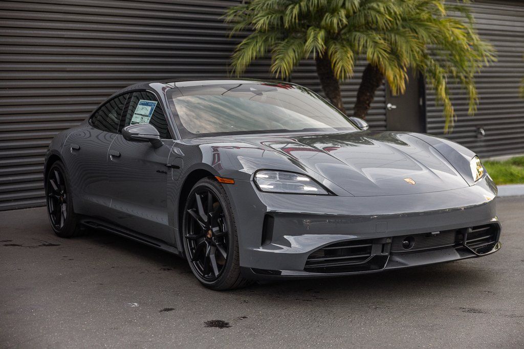 2026 Porsche Taycan GTS - Photo 6