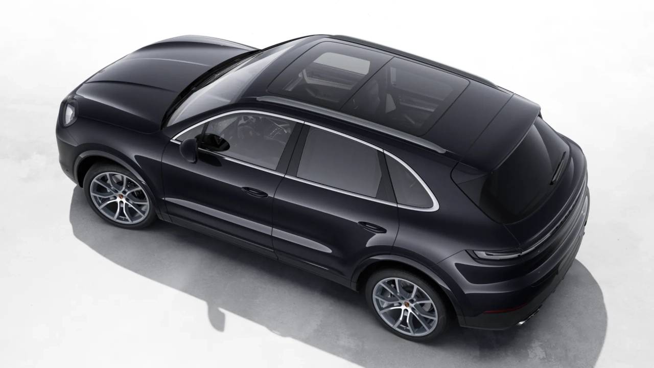 2026 Porsche Cayenne photo 3