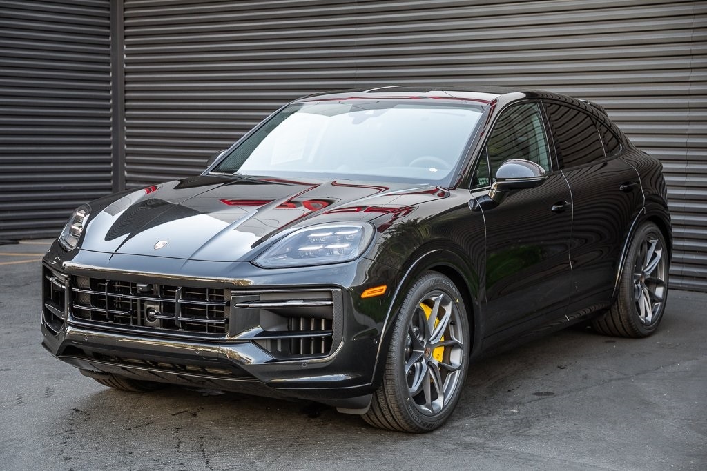 2026 Porsche Cayenne Coup GTS's photo