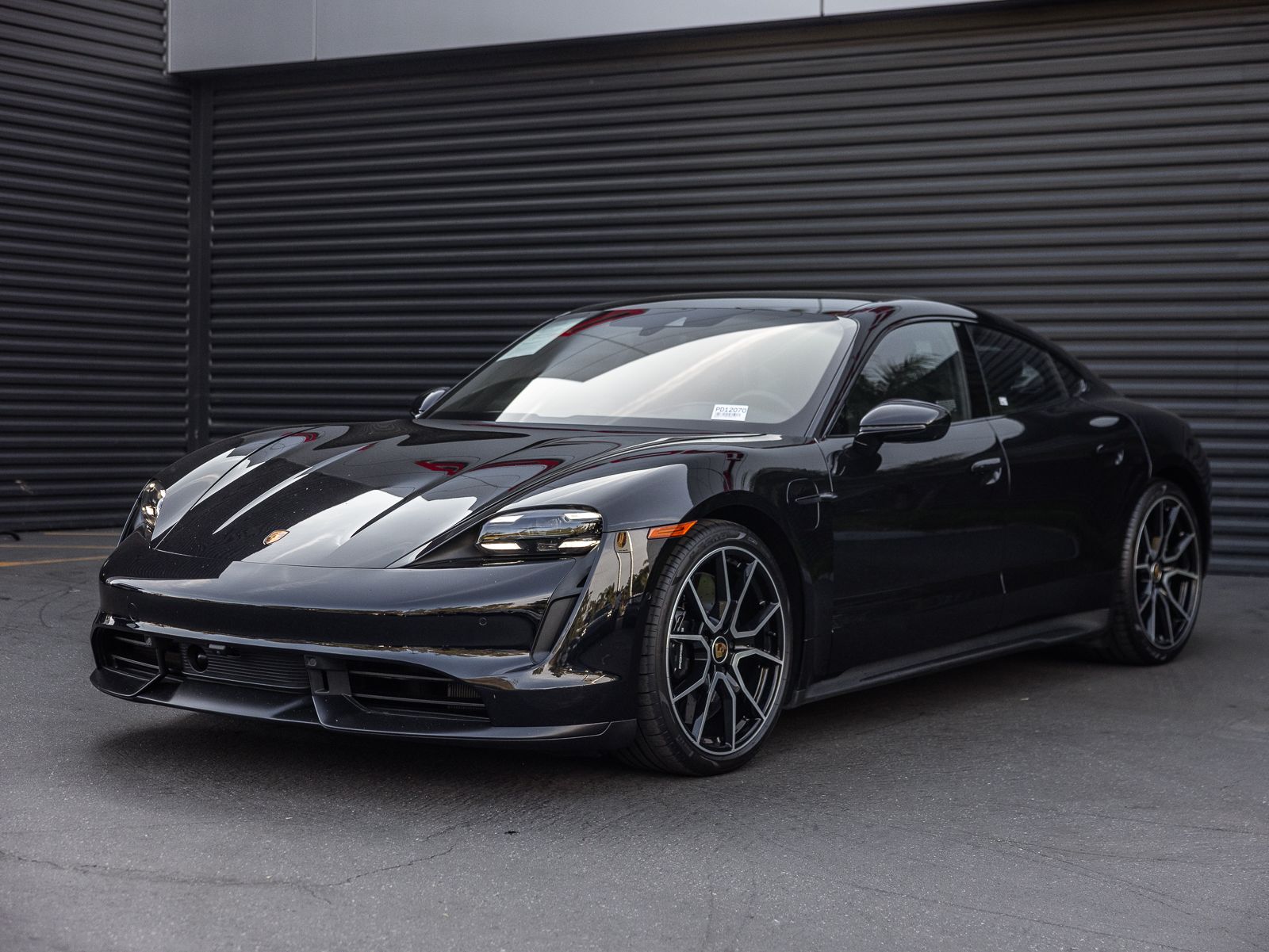 2024 Porsche Taycan Turbo's photo