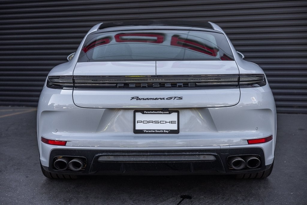 2025 Porsche Panamera GTS photo 8