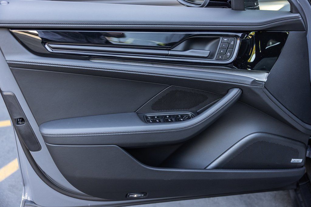 2026 Porsche Panamera Base - Photo 19