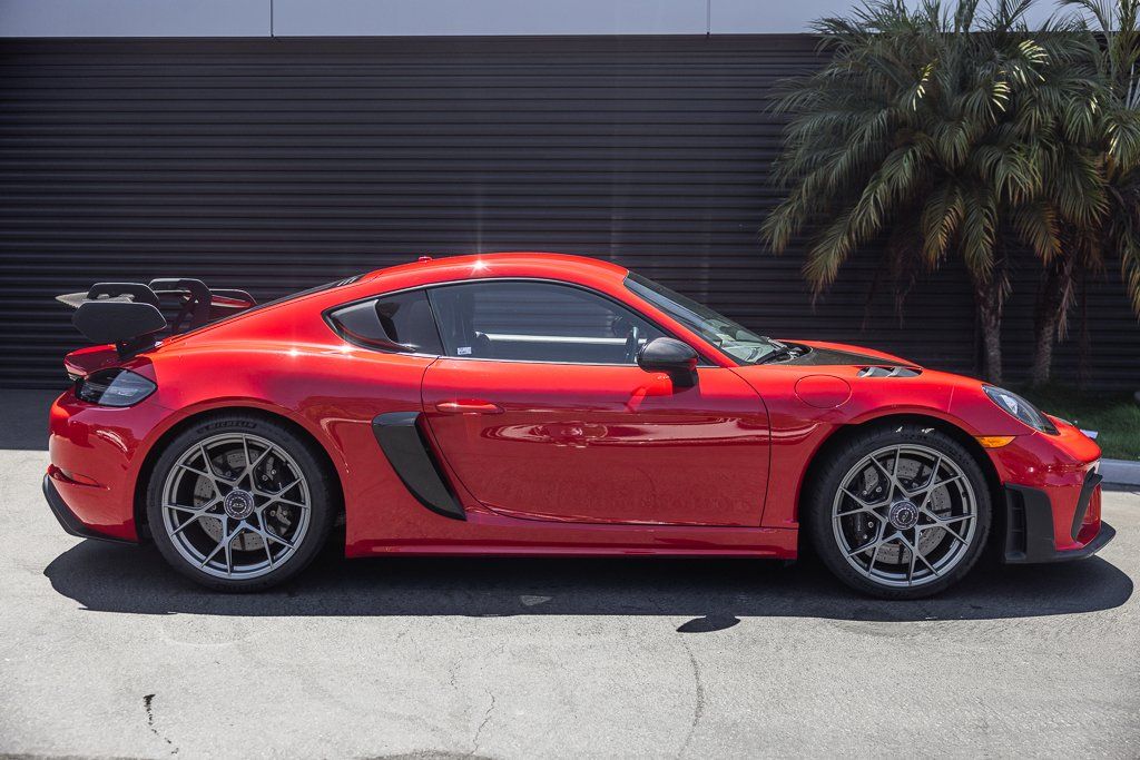 2023 Porsche 718 GT4 RS - Photo 8