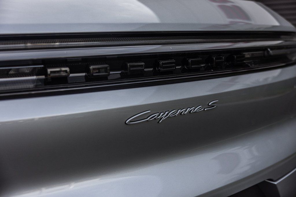 2026 Porsche Cayenne S E-Hybrid - Photo 27