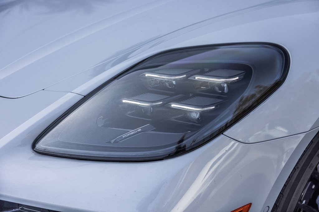 2025 Porsche Panamera GTS photo 24
