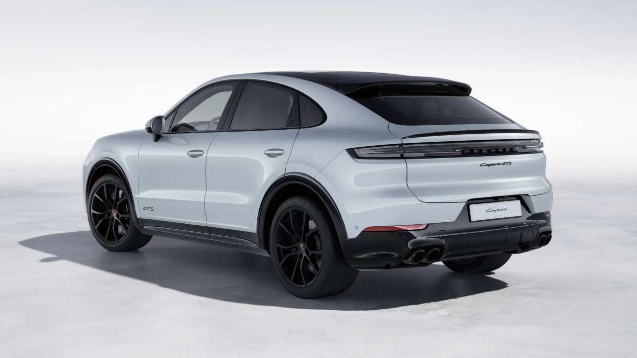 2025 Porsche Cayenne Coupe GTS photo 3