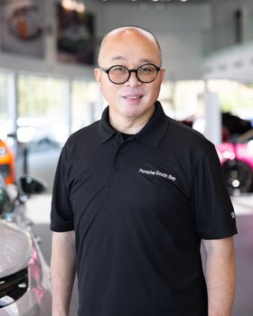 Staff member Shawn Nguyen from 1609142471f5